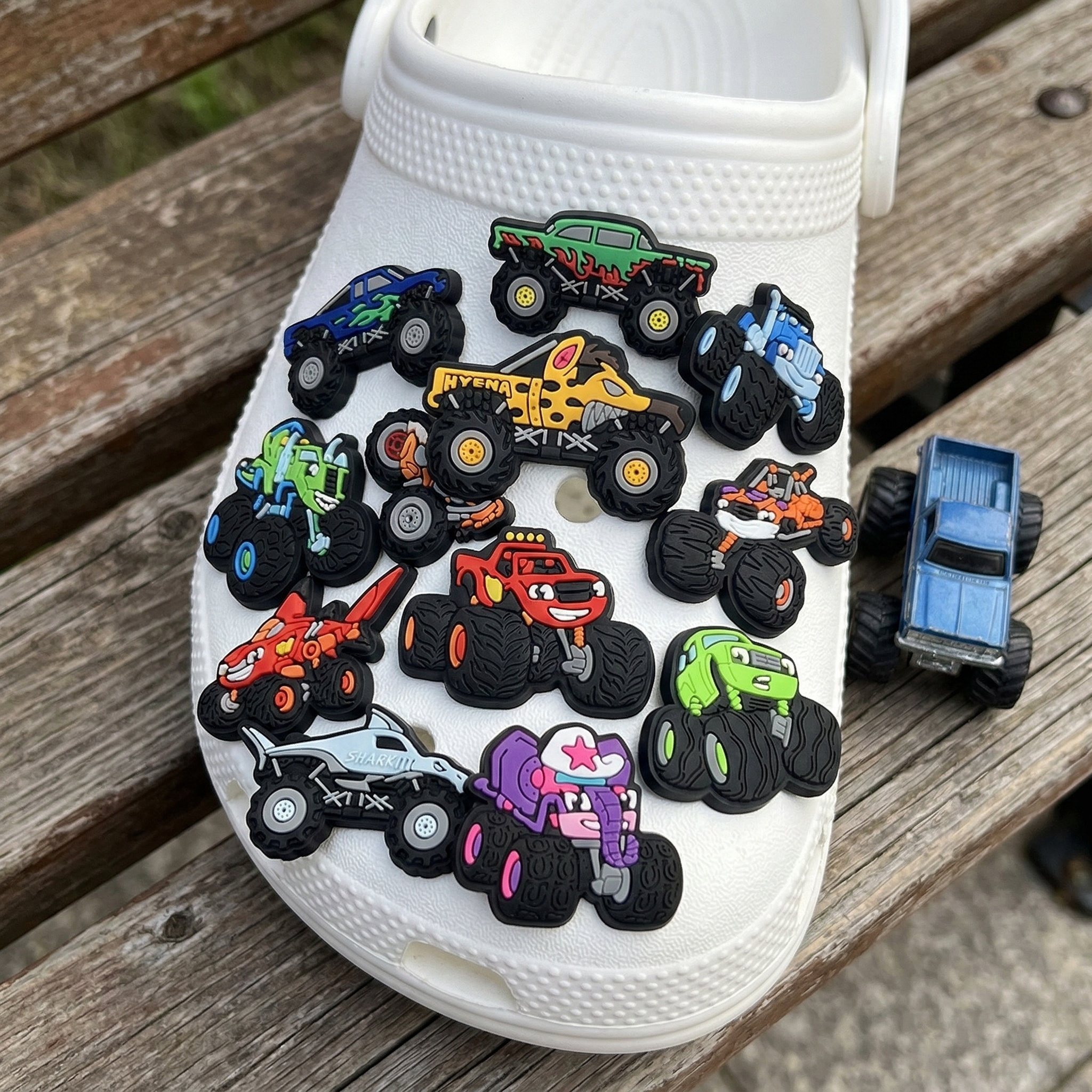 11Pcs Cars Cartoon Shoe Charms - Women'S Shoes Crocs ulasan dan harga