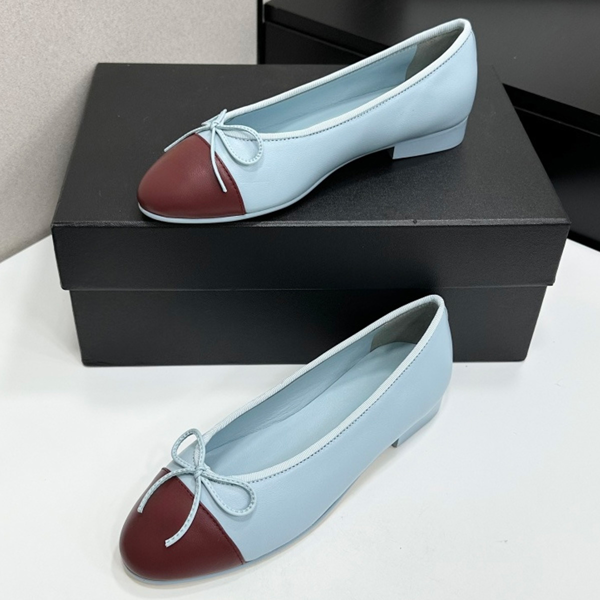 2026 Women's Two-Tone Cap-Toe  - Women Shoes Size ulasan dan harga
