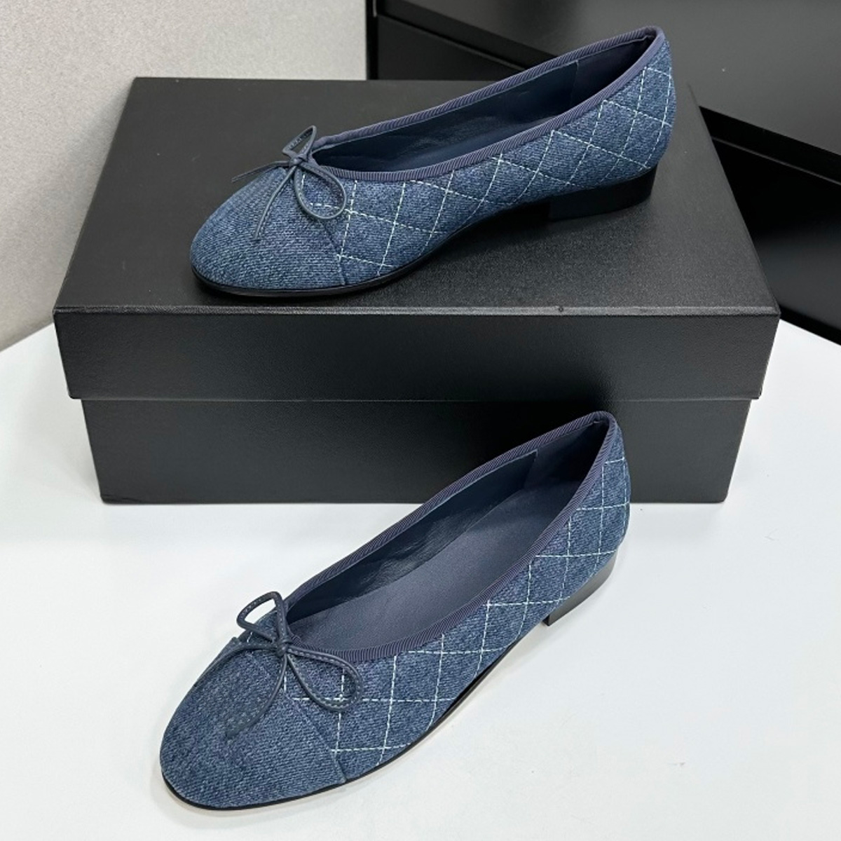 2026 Women's Two-Tone Cap-Toe  - Women Shoes Size ulasan dan harga